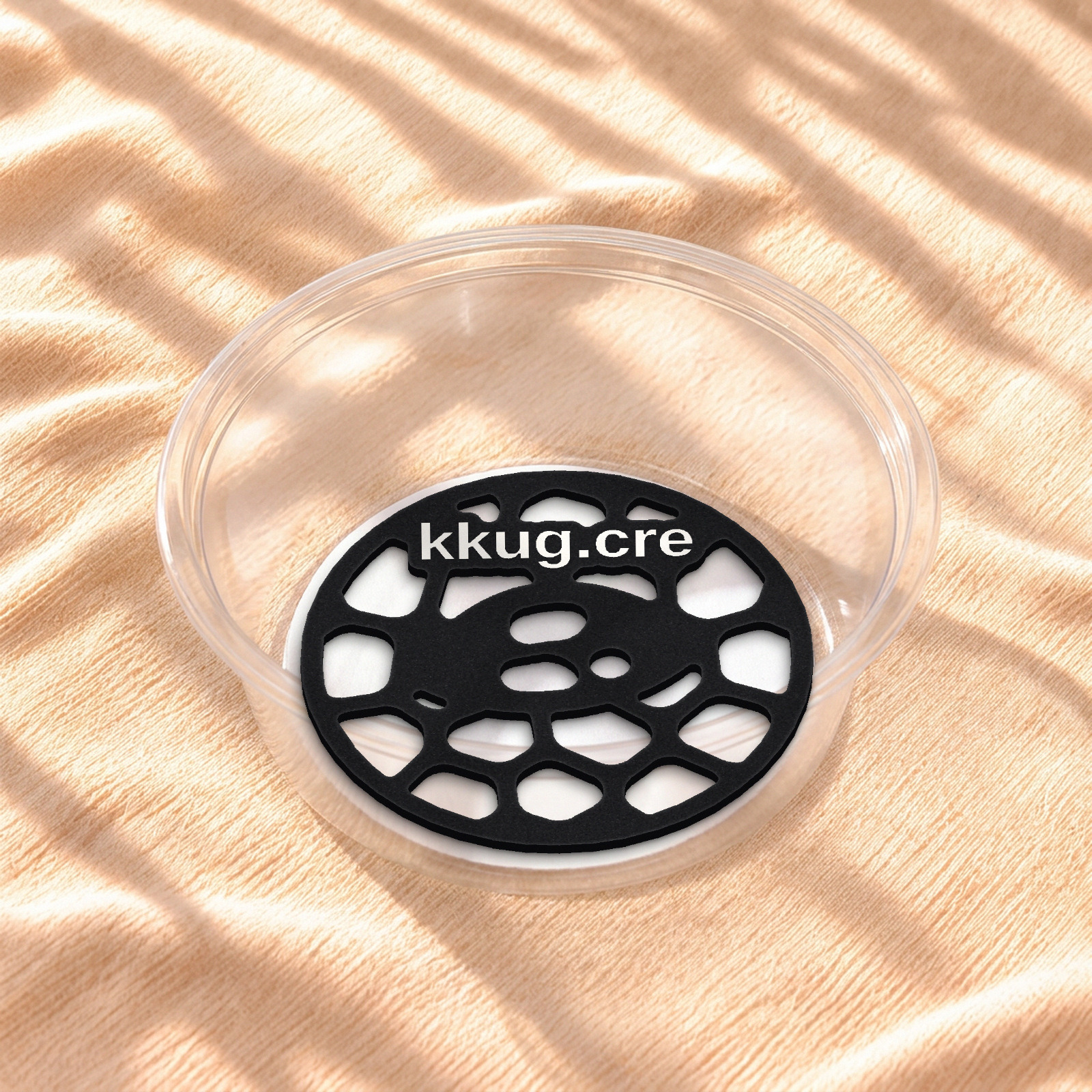 Runde Pebble Plate in einer Aufzuchtdose